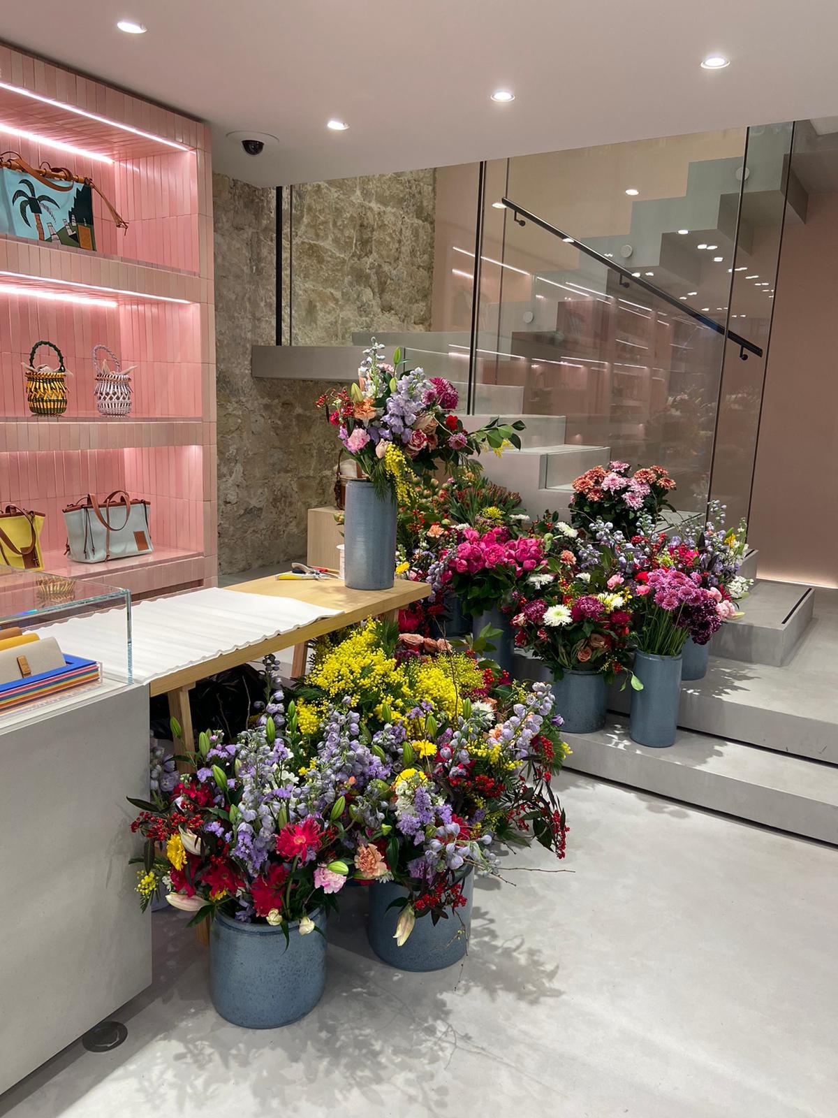 LOEWE (DECEMBER 2020) - Image 2